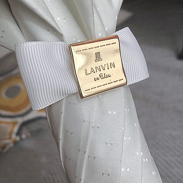 LANVIN en Bleu(ランバンオンブルー)のLANVIN en Bleu   ランバンオンブルー 日傘　晴雨兼　パラソル  レディースのファッション小物(傘)の商品写真