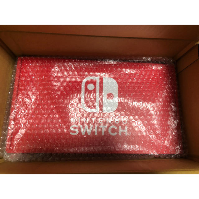 Nintendo Switch(ニンテンドースイッチ)の未開封 Nintendo Switch 本体 ネオンパープル ネオンピンク エンタメ/ホビーのゲームソフト/ゲーム機本体(家庭用ゲーム機本体)の商品写真