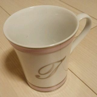 ウフドゥー(oeuf doux)のウフドュー♡Ｔイニシャルカップ(グラス/カップ)