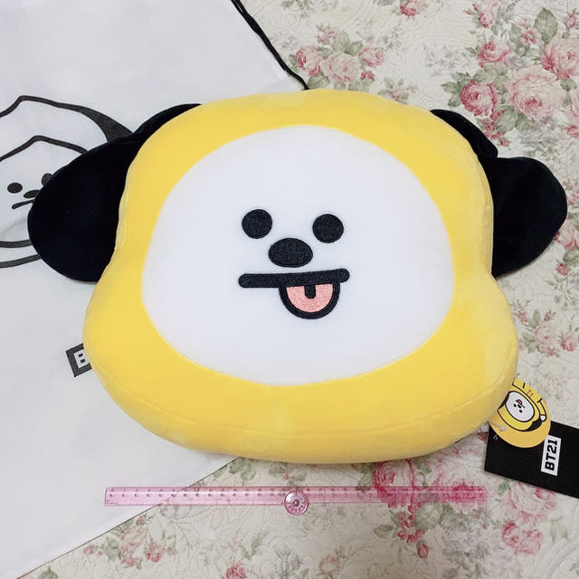 防弾少年団(BTS)(ボウダンショウネンダン)のCHIMMY クッション　30cm エンタメ/ホビーのタレントグッズ(アイドルグッズ)の商品写真