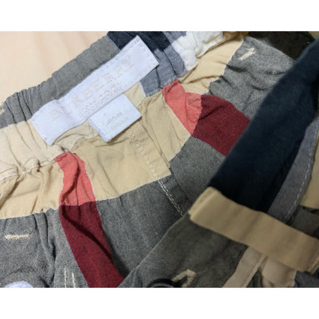 BURBERRY(バーバリー)のバーバリー　パンツ キッズ/ベビー/マタニティのキッズ服女の子用(90cm~)(パンツ/スパッツ)の商品写真