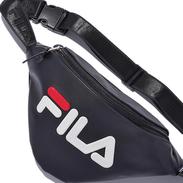 FILA(フィラ)の7月限定価格　FILA ボディーバッグ メンズのバッグ(ボディーバッグ)の商品写真