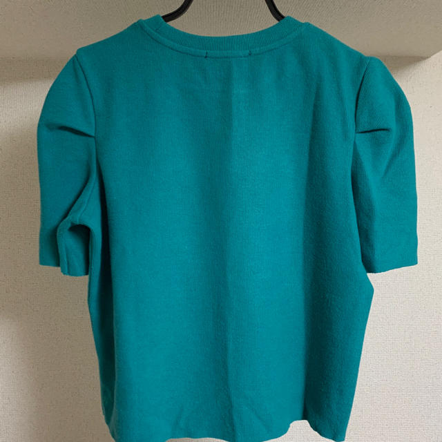 Bershka(ベルシュカ)のターコイズブルートップス レディースのトップス(Tシャツ(半袖/袖なし))の商品写真
