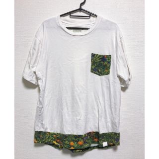 ホワイトマウンテニアリング(WHITE MOUNTAINEERING)のwhite mountaineering Tシャツ　花柄　トロピカル(Tシャツ/カットソー(半袖/袖なし))