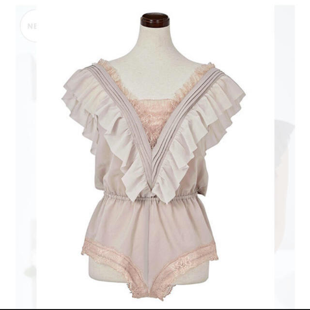 SNIDEL(スナイデル)のherlipt Maison Lace-Trimmed Playsuit 新品 レディースのルームウェア/パジャマ(ルームウェア)の商品写真