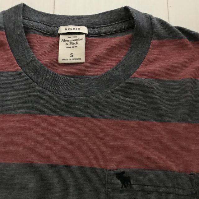 Abercrombie&Fitch(アバクロンビーアンドフィッチ)のアバクロ  ポーダーTシャツ メンズのトップス(Tシャツ/カットソー(半袖/袖なし))の商品写真