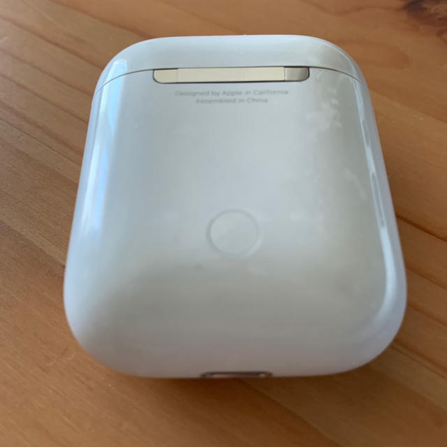 Apple(アップル)のAirPods 純正品 スマホ/家電/カメラのオーディオ機器(ヘッドフォン/イヤフォン)の商品写真