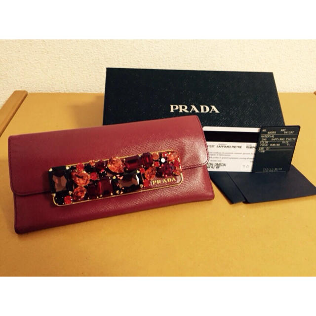 PRADA(プラダ)の確実正規品★PRADA ビジュー レディースのファッション小物(財布)の商品写真