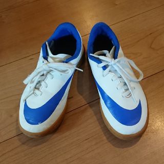 ナイキ(NIKE)のキッズ フットサルシューズ(シューズ)