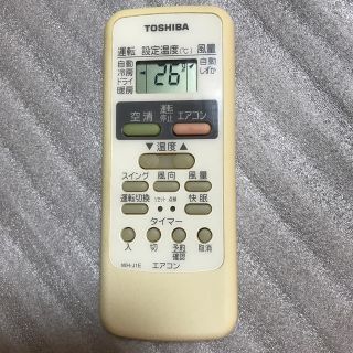 トウシバ(東芝)の TOSHIBA     エアコン　リモコン　　　　　　WH-J1E(エアコン)