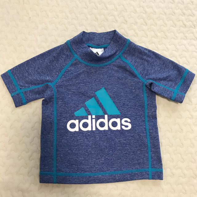 adidas(アディダス)の【プリン様専用】adidas ラッシュガード 100 アディダス キッズ/ベビー/マタニティのキッズ服男の子用(90cm~)(水着)の商品写真