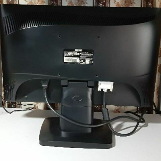 IO・DATA液晶モニター  LCD-AD191XHB-A  18.5　ワイド スマホ/家電/カメラのPC/タブレット(ディスプレイ)の商品写真