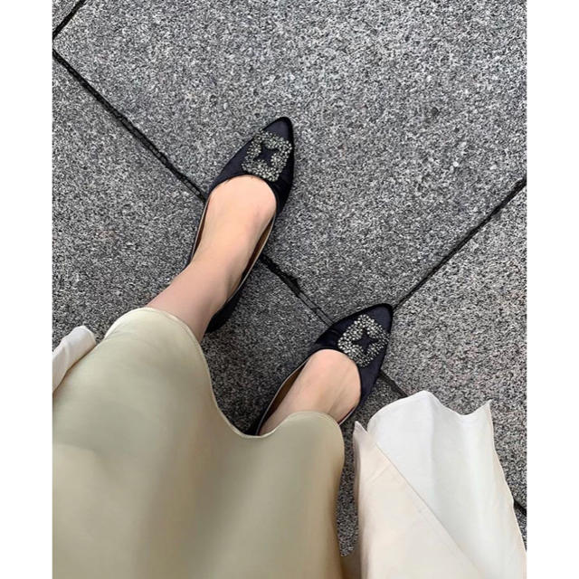 MANOLO BLAHNIK(マノロブラニク)のhyeon♡ビジューパンプス キッズ/ベビー/マタニティのベビー靴/シューズ(~14cm)(フラットシューズ)の商品写真