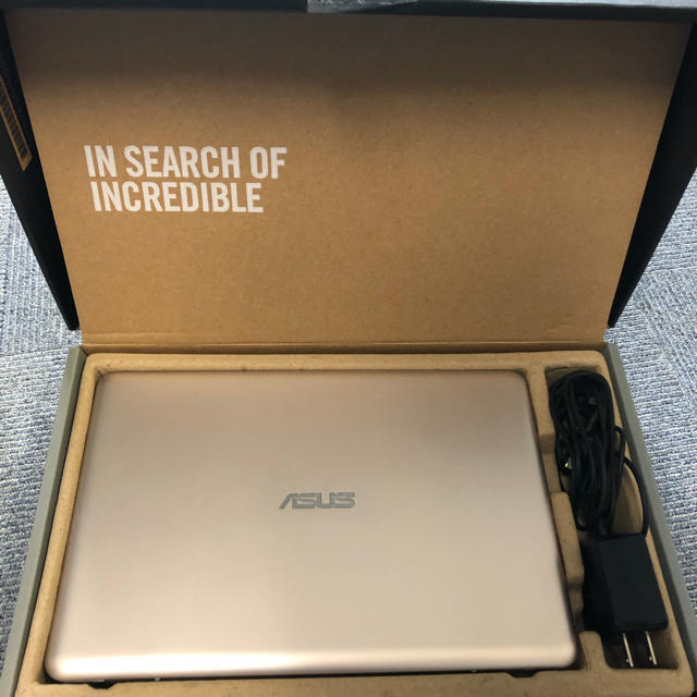 ASUS(エイスース)のエイスース ASUS VivoBook R209 11.6インチ 2G/32G スマホ/家電/カメラのPC/タブレット(ノートPC)の商品写真