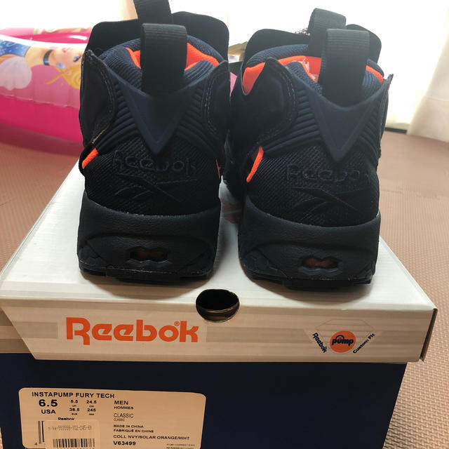 Reebok(リーボック)のmimi様専用　Reebok ポンプフューリー　テック　US6.5 24.5cm レディースの靴/シューズ(スニーカー)の商品写真