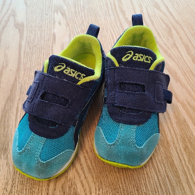 asics(アシックス)のアシックス　16.5cm キッズ/ベビー/マタニティのキッズ靴/シューズ(15cm~)(スニーカー)の商品写真