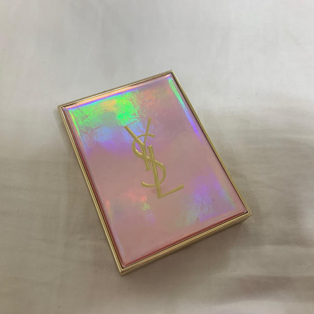 Yves Saint Laurent Beaute(イヴサンローランボーテ)の【美品】YSL フェイスパレット シマーラッシュ コスメ/美容のベースメイク/化粧品(フェイスパウダー)の商品写真