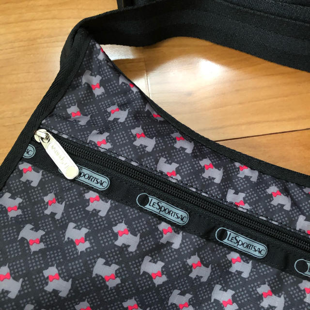 LeSportsac(レスポートサック)のLeSpoRTSAC ショルダーバック レディースのバッグ(ショルダーバッグ)の商品写真