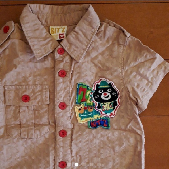 Bit'z(ビッツ)のBIT'Z　アップリケ　ミリタリーシャツ キッズ/ベビー/マタニティのキッズ服男の子用(90cm~)(ブラウス)の商品写真