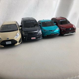 トヨタ(トヨタ)のTOYOTA  プルバック　ミニカー　非売品(ミニカー)