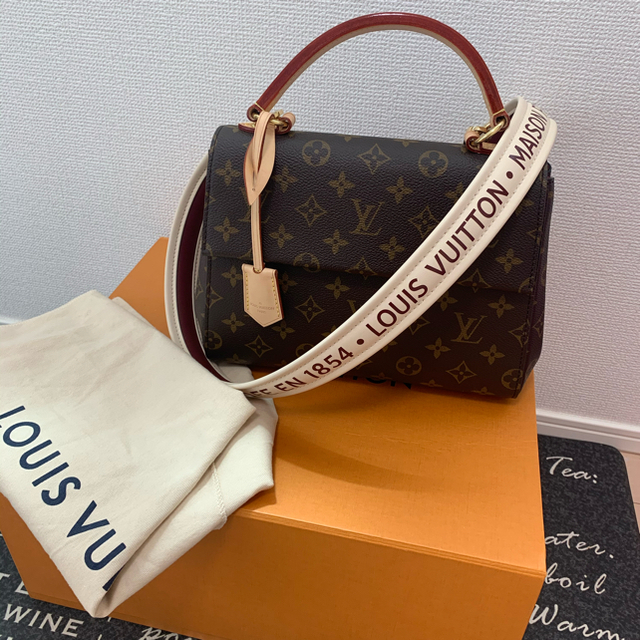 ルイヴィトンほぼ新品未使用ネオノエ希少ピンク付属品全て有LouisVuitton