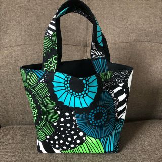 マリメッコ(marimekko)の【marimekko】ハンドメイド バッグ❁GR(バッグ)