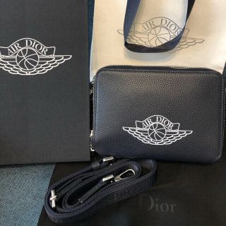 ディオール(Dior)の【期間限定値引き】Air DIOR  バッグ(ショルダーバッグ)