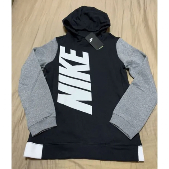 NIKE(ナイキ)の[新品] ナイキ ジュニア セットアップ (裏起毛) キッズ/ベビー/マタニティのキッズ服男の子用(90cm~)(ジャケット/上着)の商品写真