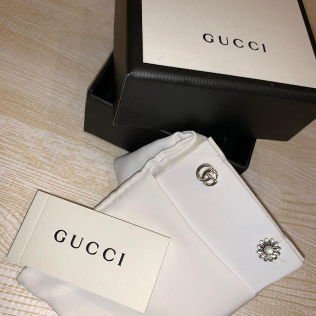 GUCCI ダブルG フラワー ピアス-