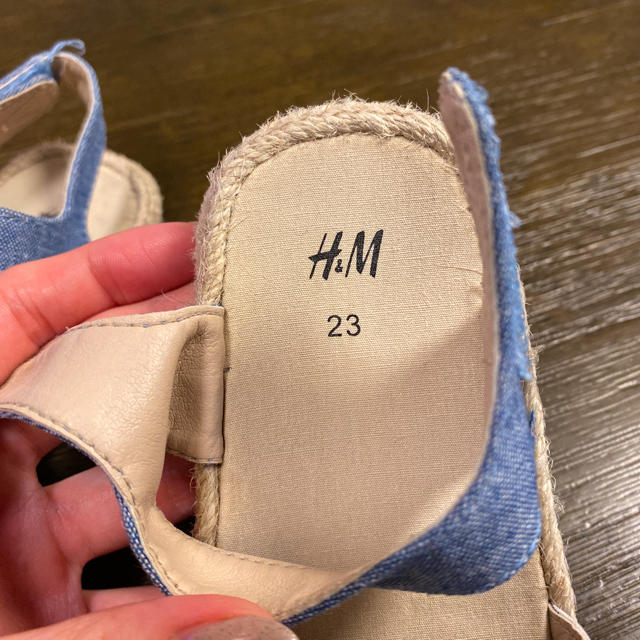 H&M(エイチアンドエム)のH&M✯サンダル キッズ/ベビー/マタニティのベビー靴/シューズ(~14cm)(サンダル)の商品写真