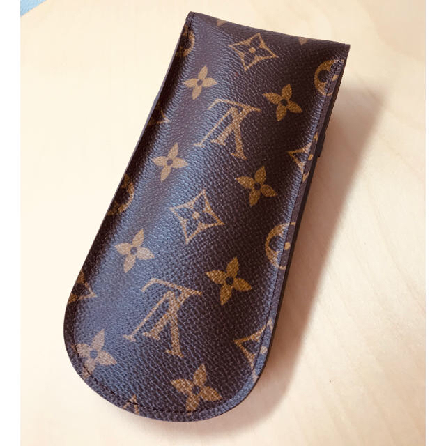 LOUIS LOUIS VUITTONの通販 by *さくら*'s shop|ルイヴィトンならラクマ VUITTON - ☆ルイヴィトンモノグラム メガネケース☆ 正規品人気 - elhourriya.net LOUIS LOUIS VUITTONの通販 by *さくら*'s shop|ルイヴィトンならラクマ VUITTON - ☆ルイヴィトンモノグラム メガネケース☆ 正規品人気 - elhourriya.net