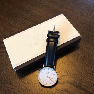 ダニエルウェリントン(Daniel Wellington)のダニウェルウエリントンシルバー(腕時計)