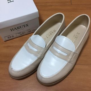 ハルタ(HARUTA)のお値下げ！【ハルタローファー】ベージュシロ 24.5センチ(ローファー/革靴)