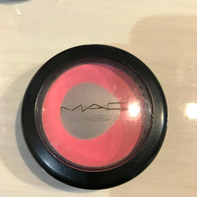 MAC(マック)のM.A.C マック　シアトーンブラッシュ　ピンクスウーン　チーク　頬紅 コスメ/美容のベースメイク/化粧品(チーク)の商品写真