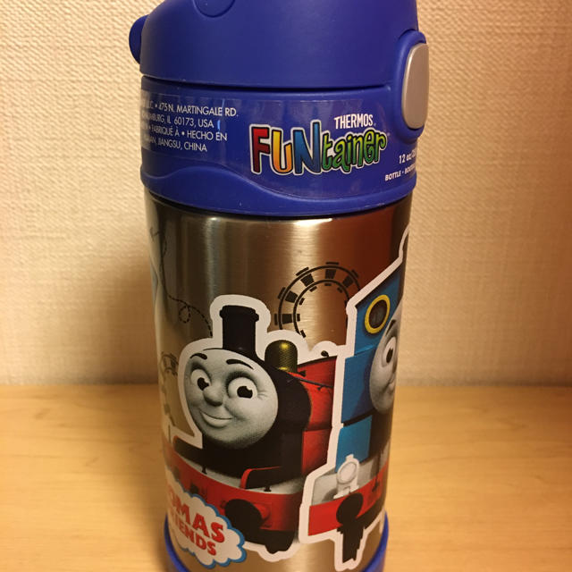 THERMOS(サーモス)の限定入荷❣️サーモス　ストローボトル　ストローマグ　トーマス キッズ/ベビー/マタニティの授乳/お食事用品(水筒)の商品写真