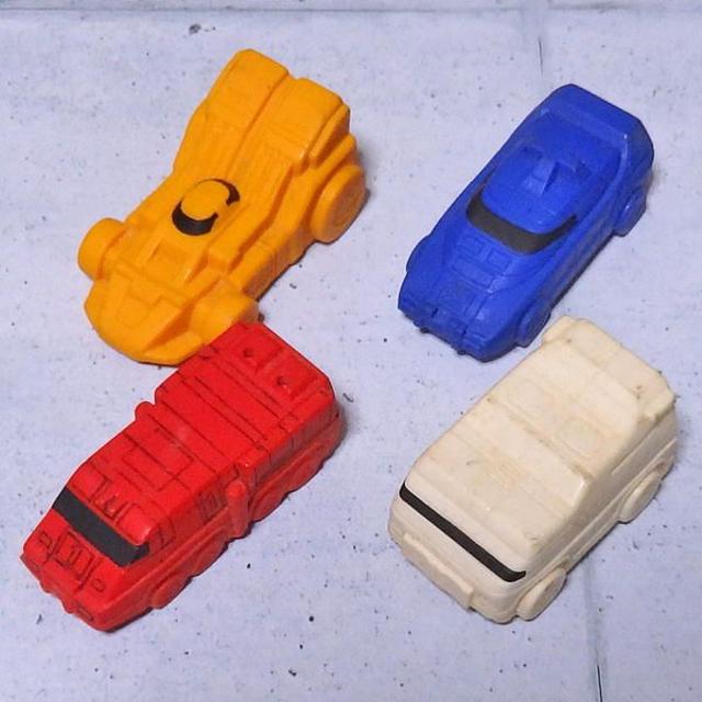 ビクトレーラー プラデラ版(「激走戦隊カーレンジャー」)の ビクトレーラー プラデラ版(「激走戦隊カーレンジャー」)の