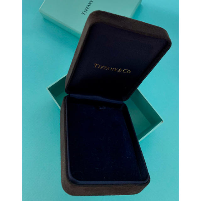 Tiffany & Co.(ティファニー)のティファニー　ネックレスケース/ 外箱　 レディースのアクセサリー(その他)の商品写真
