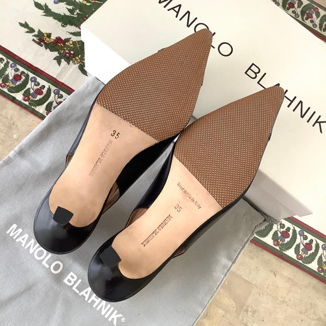 MANOLO BLAHNIK(マノロブラニク)の極美品!憧れのマノロブラニク パーフォレーション 極上カーフ 22㎝ レディースの靴/シューズ(サンダル)の商品写真