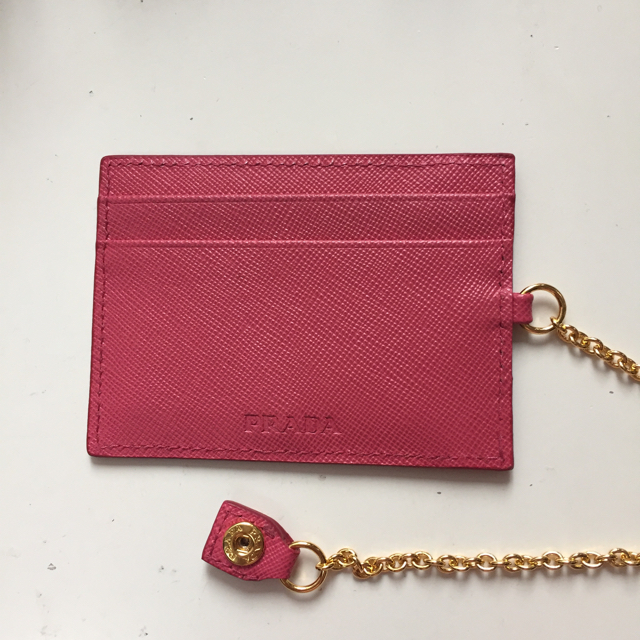 PRADA(プラダ)のPRADAパスケース♡ レディースのファッション小物(名刺入れ/定期入れ)の商品写真