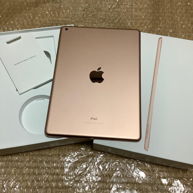 PC/タブレット美品　iPad 第６世代 (2018年) 128GB WiFiモデル ゴールド