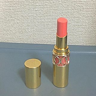 イヴサンローランボーテ(Yves Saint Laurent Beaute)のリップ 15(口紅)