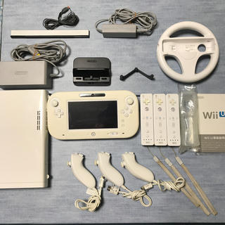 Wii U 本体セット＋WiiUゲームカセット4本＋おまけカセット