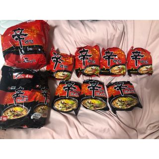 辛ラーメンブラック、ビビン麺、赤(インスタント食品)