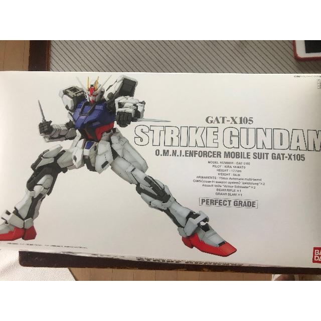 BANDAI(バンダイ)のコックさん専用　「GAT-X105 ストライク ガンダム 」 機動戦士ガンダム  エンタメ/ホビーのおもちゃ/ぬいぐるみ(プラモデル)の商品写真