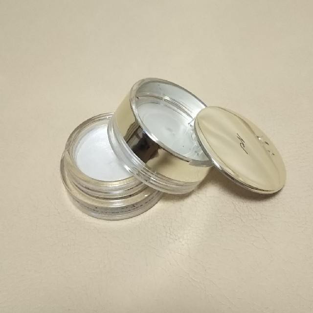 SHISEIDO (資生堂)(シセイドウ)のめるも様専用、資生堂クリ―ムアイシャドー WT901 コスメ/美容のベースメイク/化粧品(アイシャドウ)の商品写真