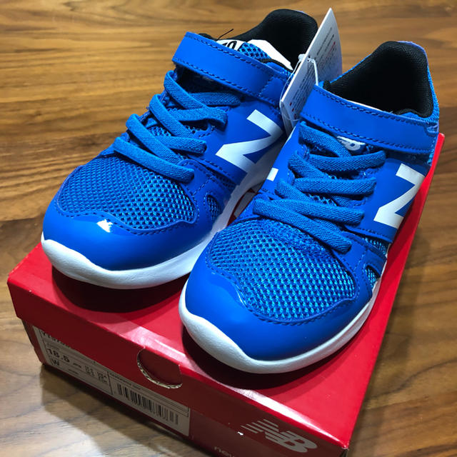 New Balance(ニューバランス)のニューバランス　18.5㎝ キッズ/ベビー/マタニティのキッズ靴/シューズ(15cm~)(スニーカー)の商品写真