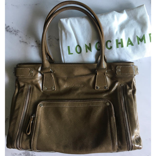 LONGCHAMP(ロンシャン)の【ロンシャン】トート　／　ハンドバッグ　パテント　レザー レディースのバッグ(トートバッグ)の商品写真