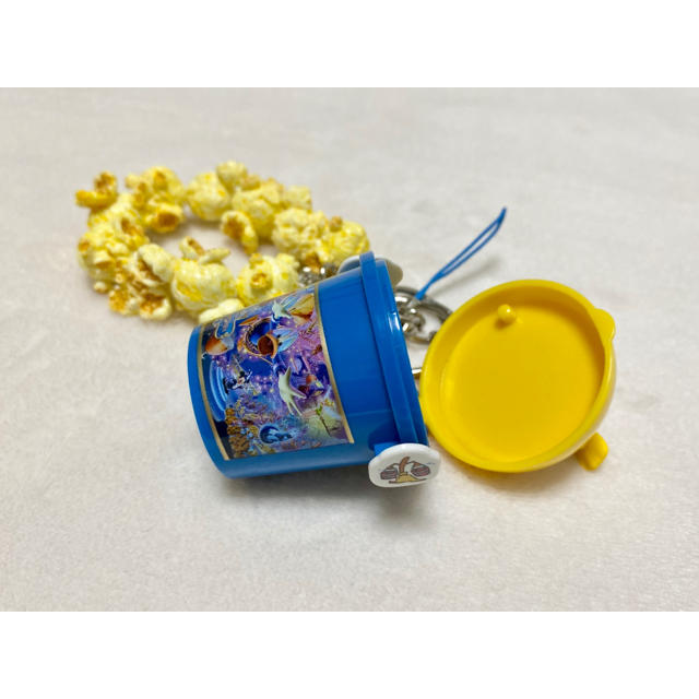Disney(ディズニー)のディズニー　フィルハーマジック　ポップコーンバケツ　ドナルド　キーホルダー エンタメ/ホビーのおもちゃ/ぬいぐるみ(キャラクターグッズ)の商品写真