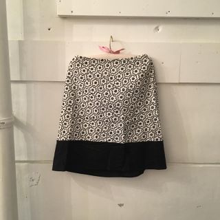 アニエスベー(agnes b.)の最終価格🤎agnes b. flower skirt.(ひざ丈スカート)