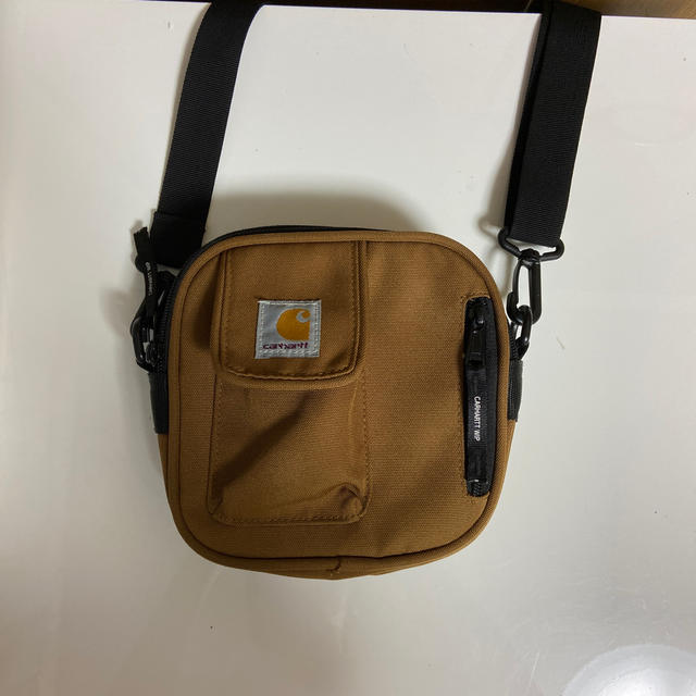 carhartt(カーハート)のCARHARTT ESSENTIALSBAG S ショルダーバッグ メンズのバッグ(ショルダーバッグ)の商品写真